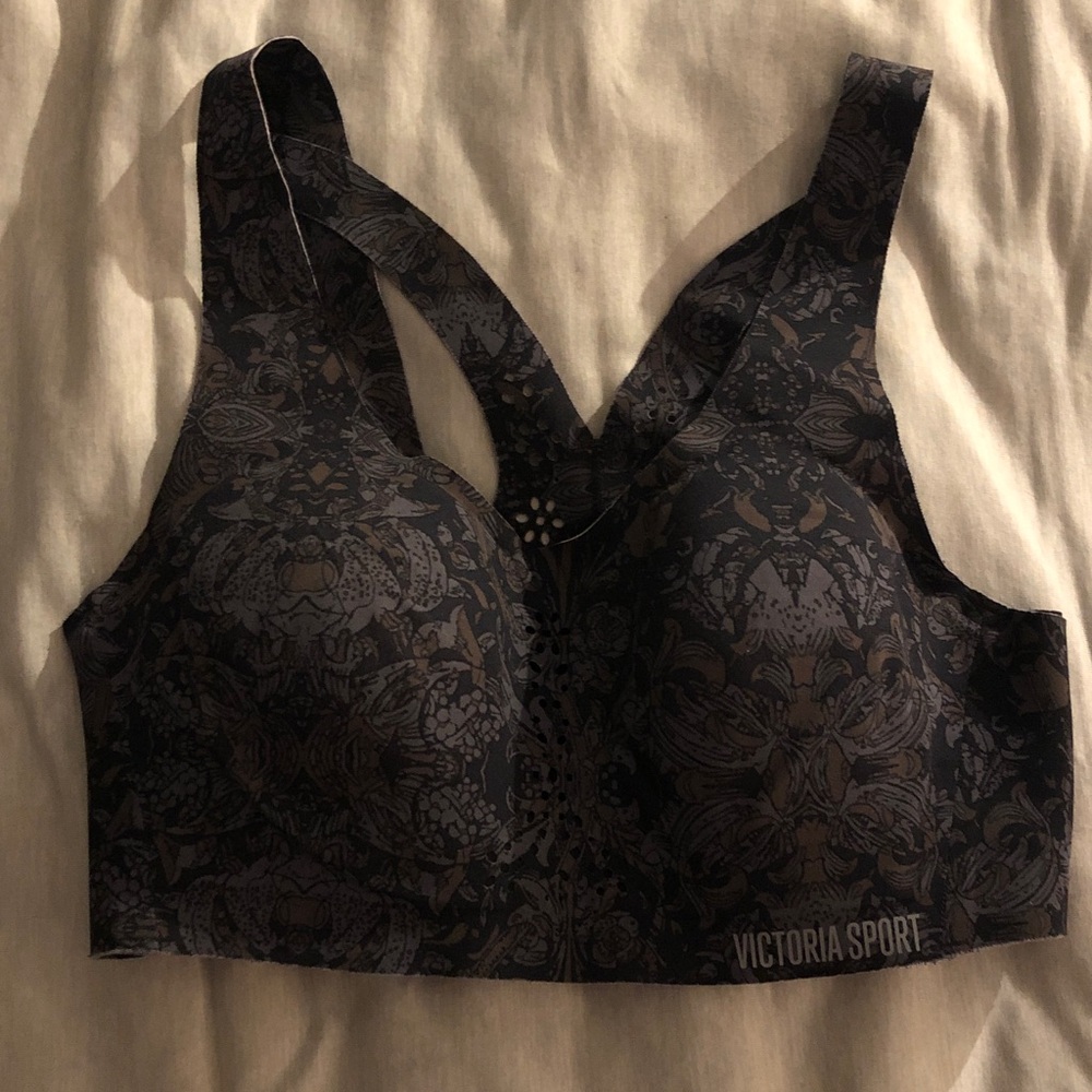 Victoria Sport Black Patterned Sports Bra